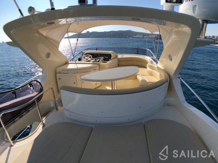 Azimut 55 - Yacht Charter Sailica
