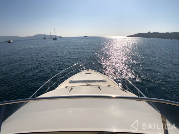 Azimut 55 - Yacht Charter Sailica