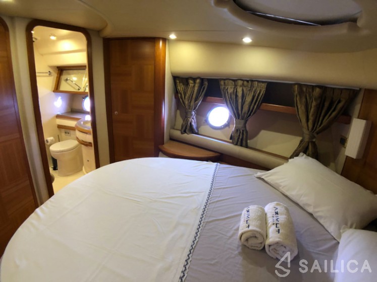 Azimut 55 - Yacht Charter Sailica