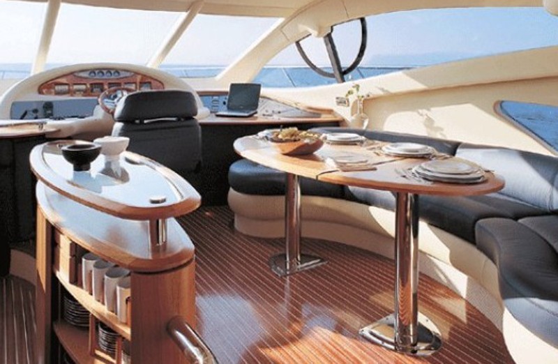 Azimut 55 - Yacht Charter Sailica
