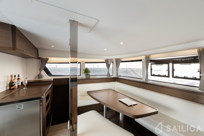 Lagoon 42 - Yacht Charter Sailica