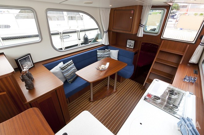 Linssen Classic Sturdy 32 AC - Yacht Charter Sailica