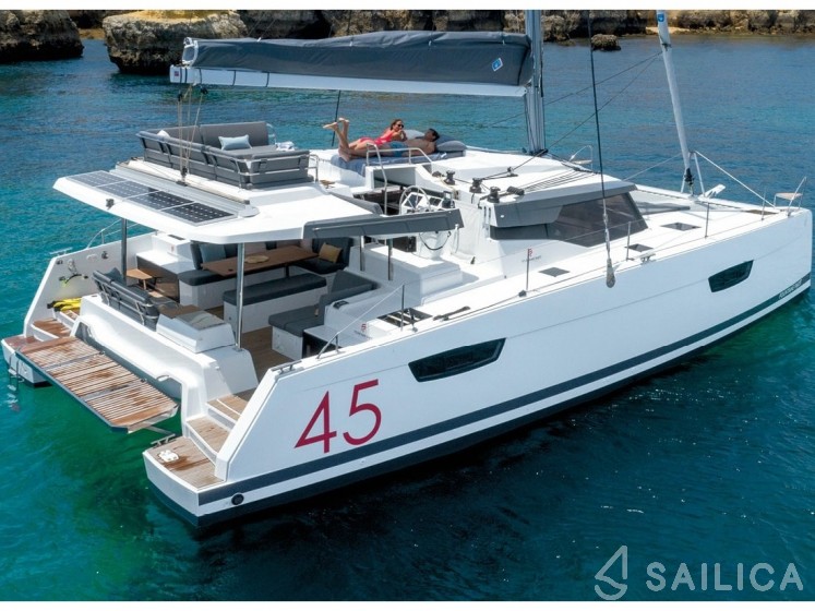 Elba 45 - Yacht Charter Sailica