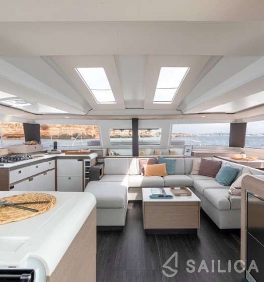 Elba 45 - Yacht Charter Sailica