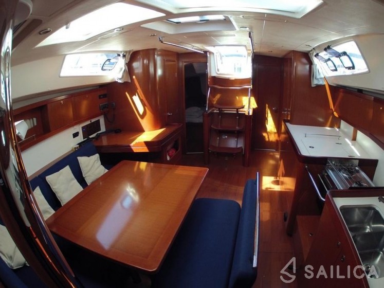 Oceanis 46 - Yacht Charter Sailica