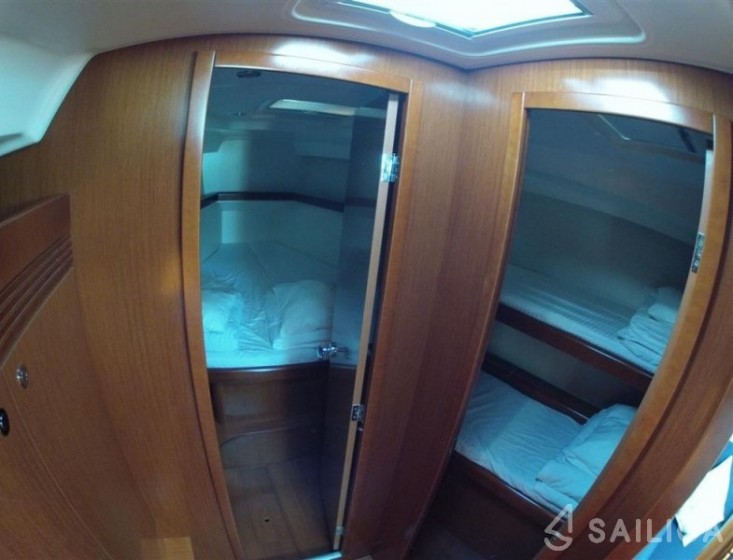 Oceanis 46 - Yacht Charter Sailica