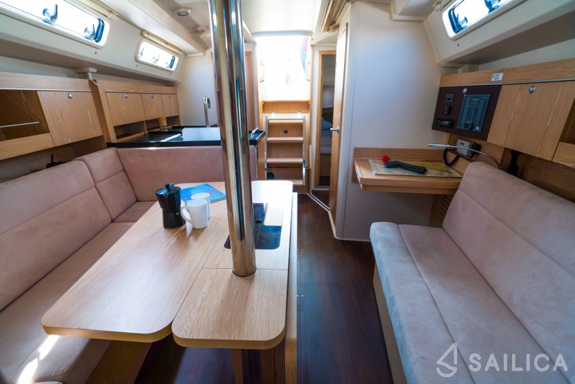Hanse 345 - Yacht Charter Sailica