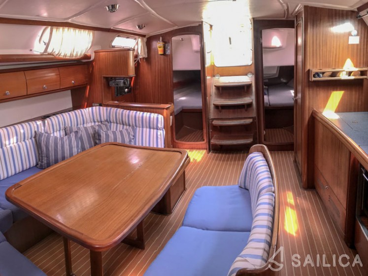 Bavaria 44 - Yacht Charter Sailica