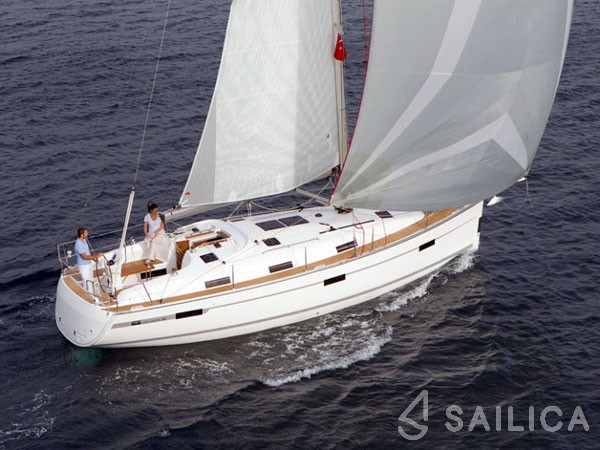 Bavaria Cruiser 36 - Yacht Charter Sailica