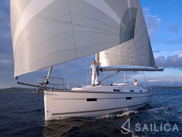 Bavaria Cruiser 36 - Yacht Charter Sailica
