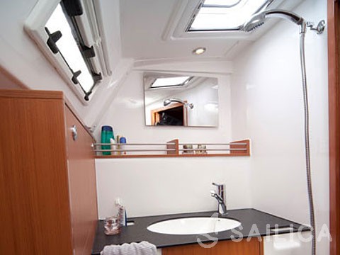 Bavaria Cruiser 36 - Yacht Charter Sailica