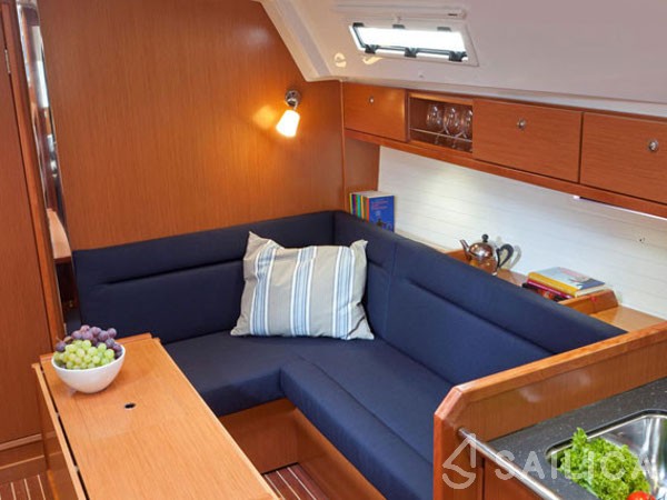 Bavaria Cruiser 36 - Yacht Charter Sailica