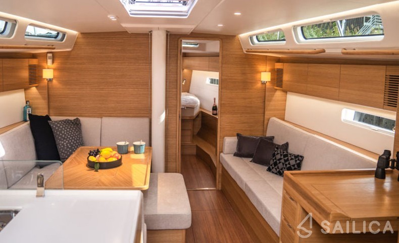 X4-6 - Yacht Charter Sailica