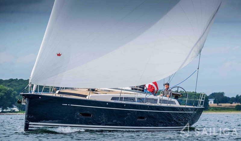 X4-6 - Yacht Charter Sailica