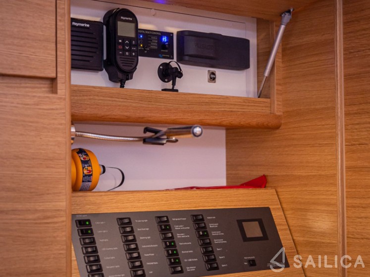 X4-6 - Yacht Charter Sailica