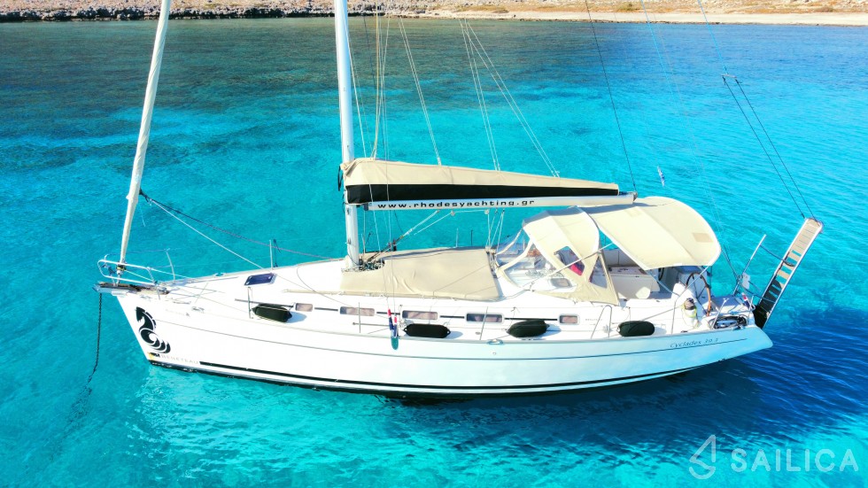Cyclades 39.3 - Yacht Charter Sailica