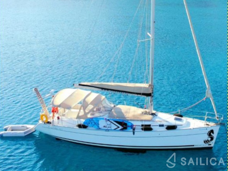 Cyclades 39.3 - Yacht Charter Sailica
