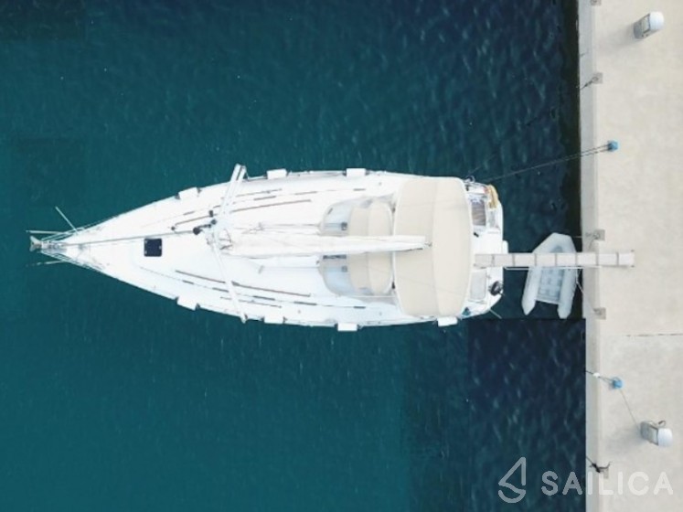 Cyclades 39.3 - Yacht Charter Sailica