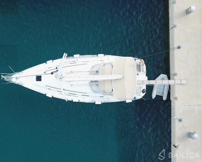 Cyclades 39.3 - Yacht Charter Sailica