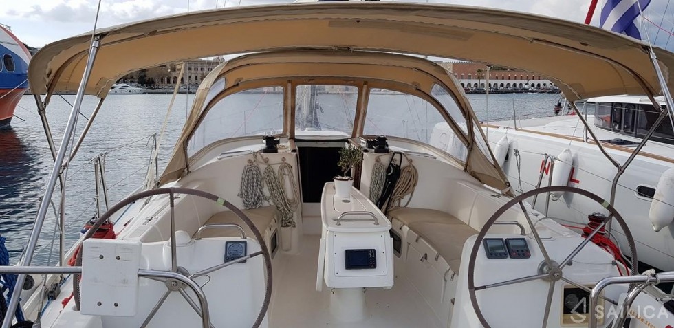 Cyclades 39.3 - Yacht Charter Sailica