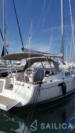 Hanse 385 - Yacht Charter Sailica
