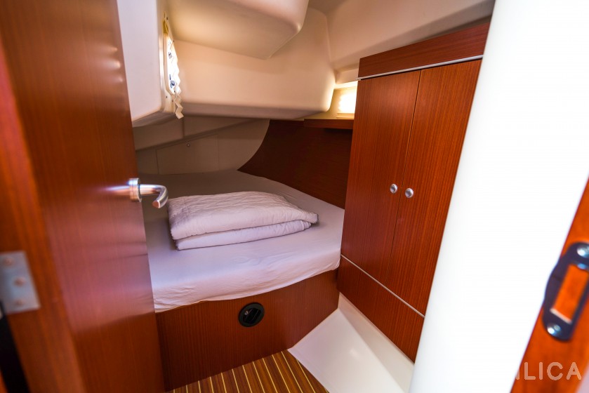 Hanse 385 - Yacht Charter Sailica