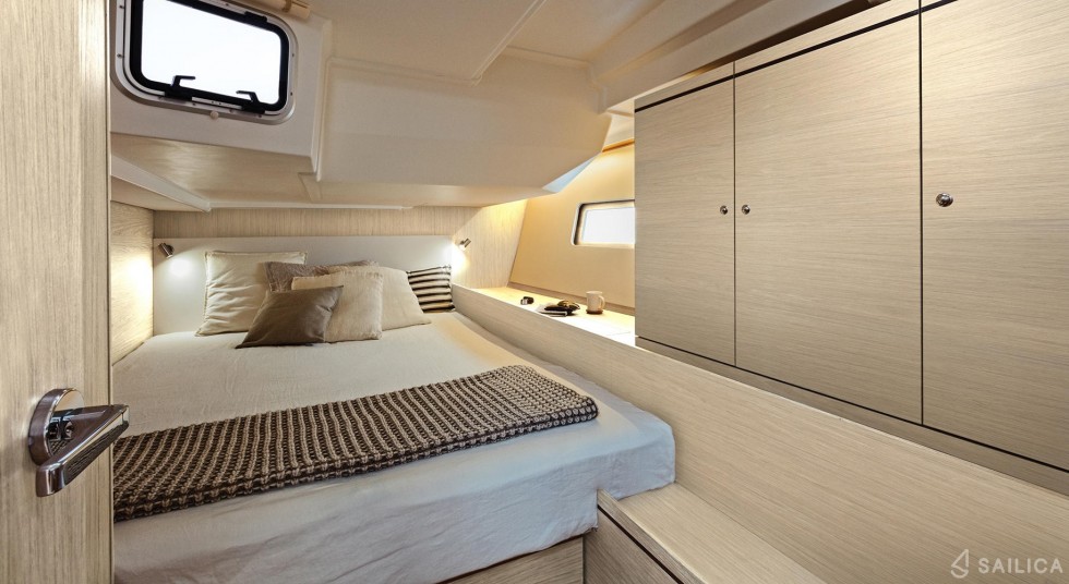 Oceanis 51.1 - Yacht Charter Sailica