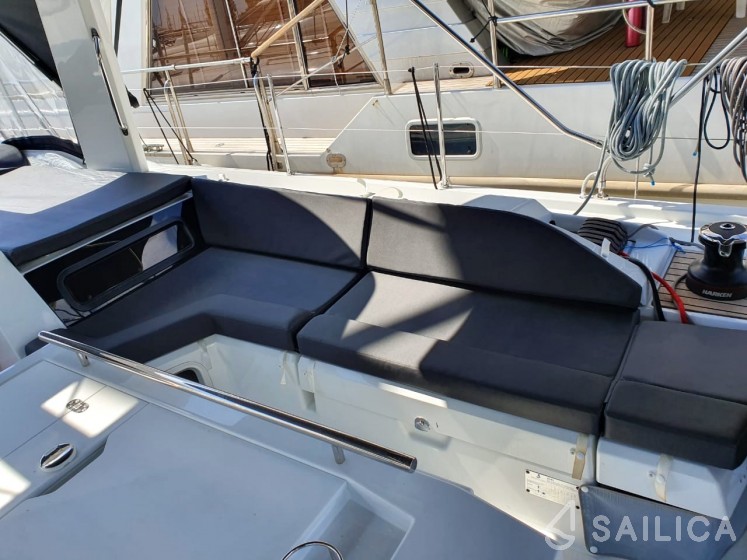 Oceanis 51.1 - Yacht Charter Sailica