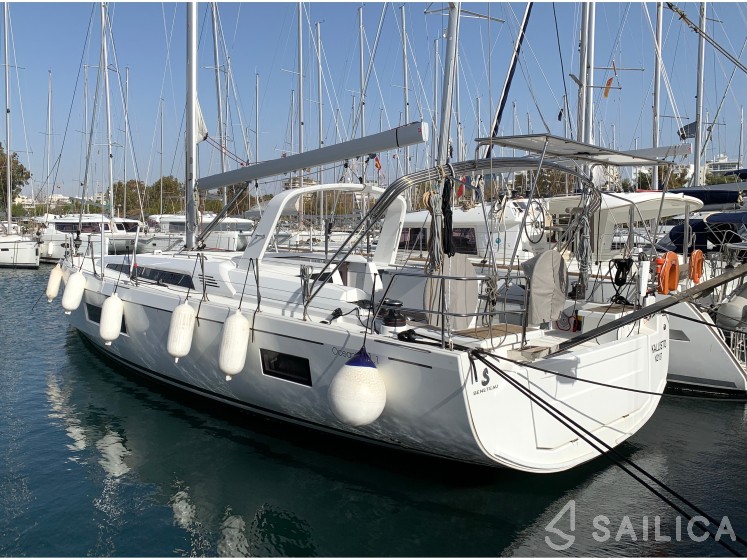 Oceanis 51.1 - Yacht Charter Sailica