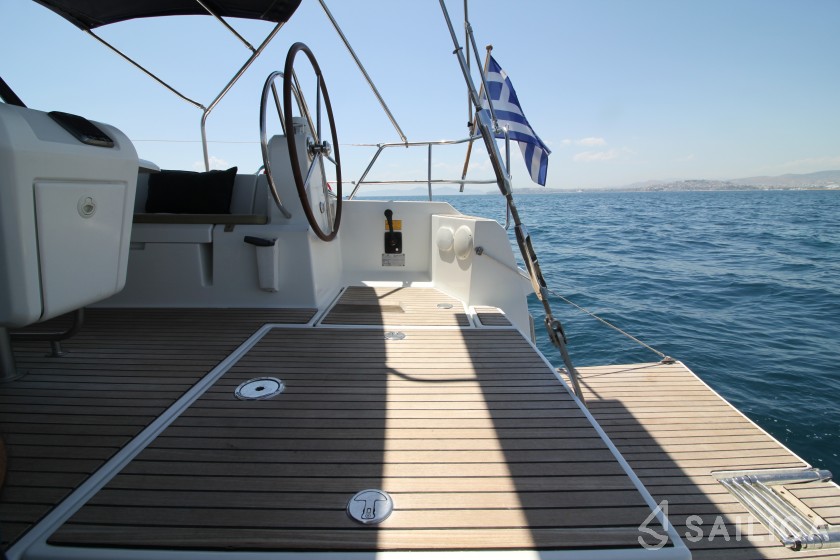 Sun Odyssey 509 - Yacht Charter Sailica