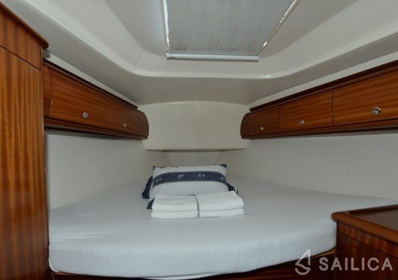 Bavaria 44 - Yacht Charter Sailica