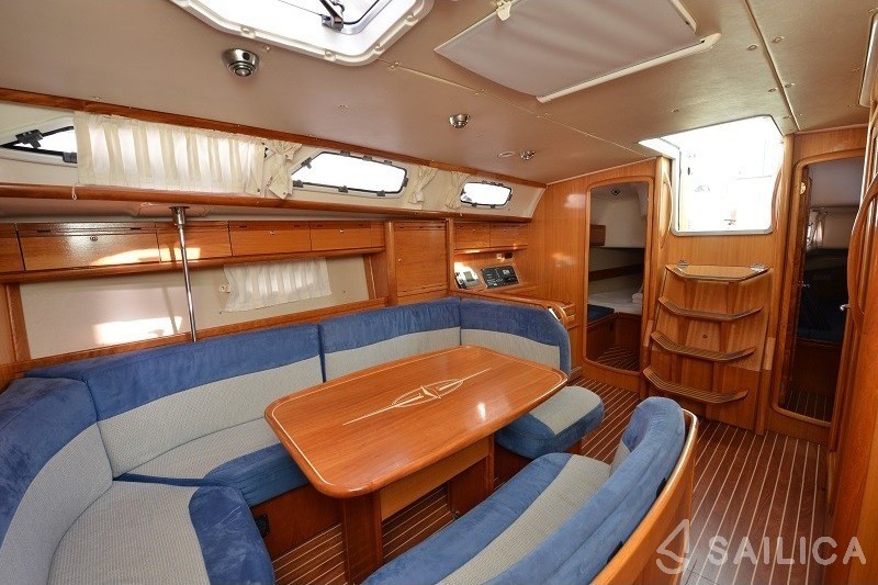 Bavaria 40 Cruiser - Yacht Charter Sailica