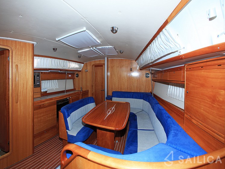 Bavaria 40 Cruiser - Yacht Charter Sailica