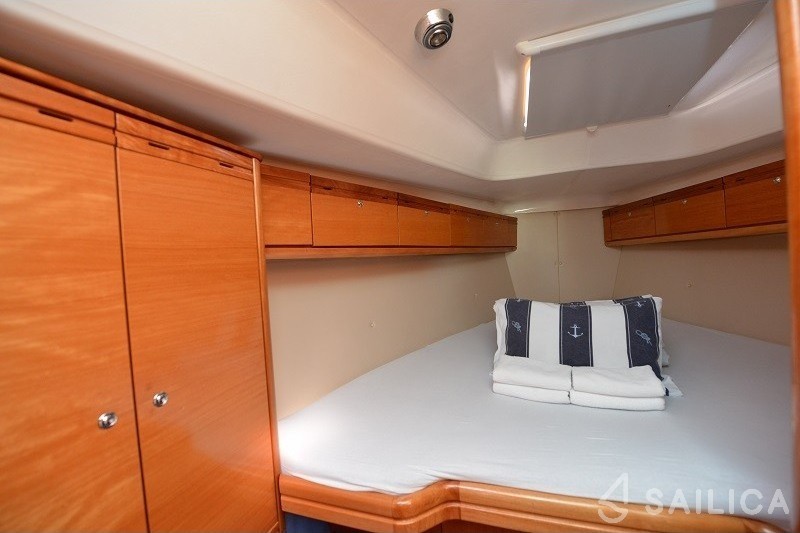 Bavaria 38 Cruiser - Yacht Charter Sailica
