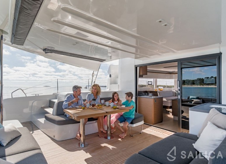 Lagoon 50 - Yacht Charter Sailica