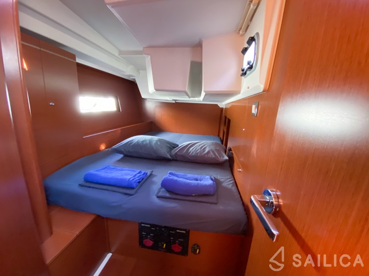 Oceanis 46.1 - Yacht Charter Sailica
