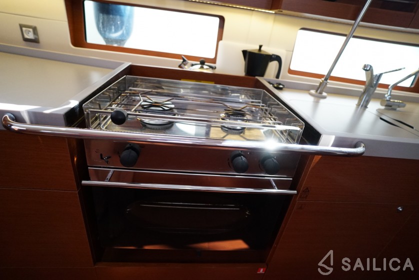 Oceanis 46.1 - Yacht Charter Sailica