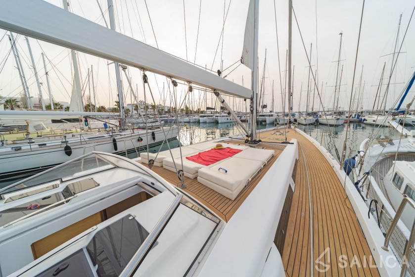 Hanse 588 - Yacht Charter Sailica
