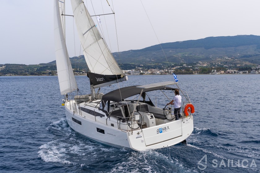 Sun Odyssey 410 - Yacht Charter Sailica