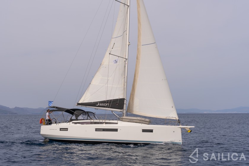 Sun Odyssey 410 - Yacht Charter Sailica