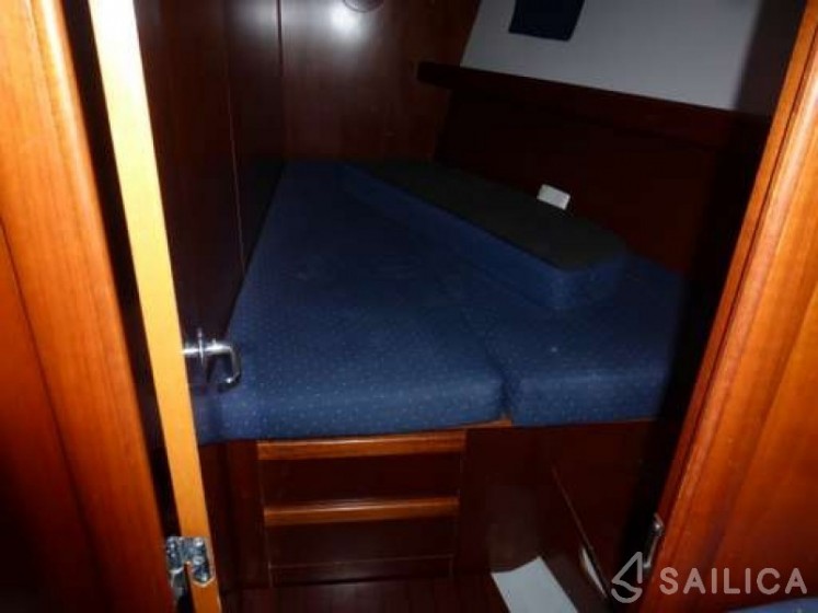 Oceanis 473 - Yacht Charter Sailica