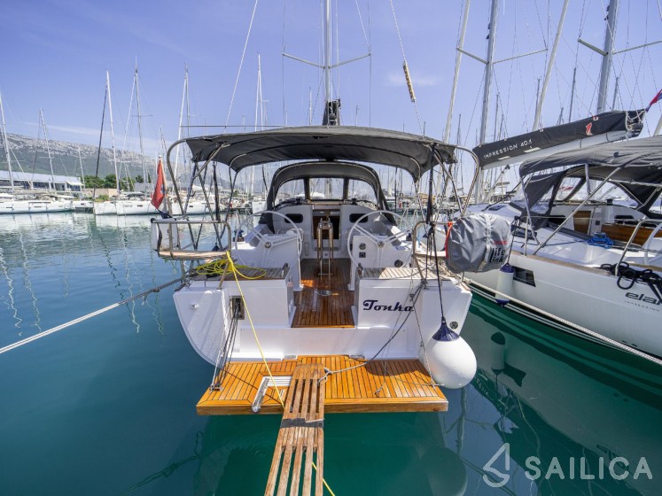 Elan Impression 40.1 - Yacht Charter Sailica