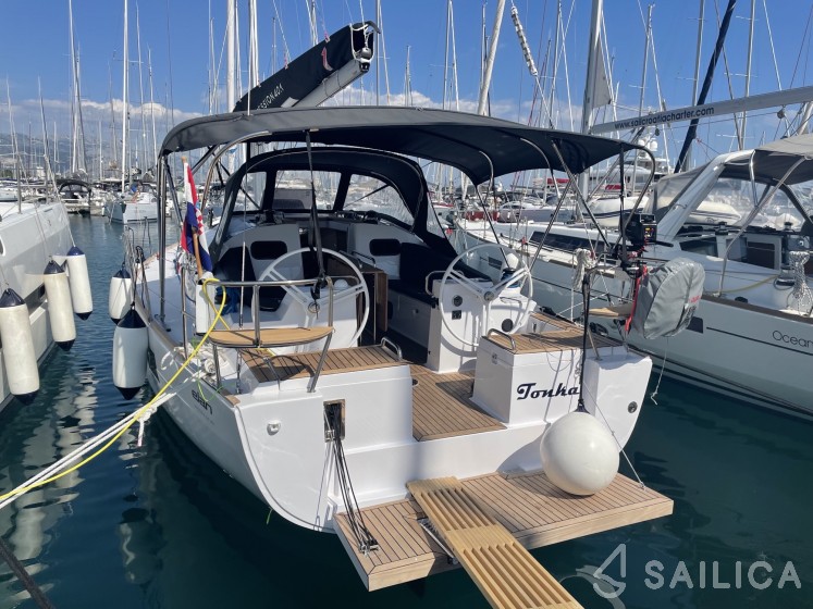 Elan Impression 40.1 - Yacht Charter Sailica