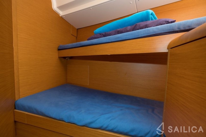 Sun Odyssey 439 - Yacht Charter Sailica