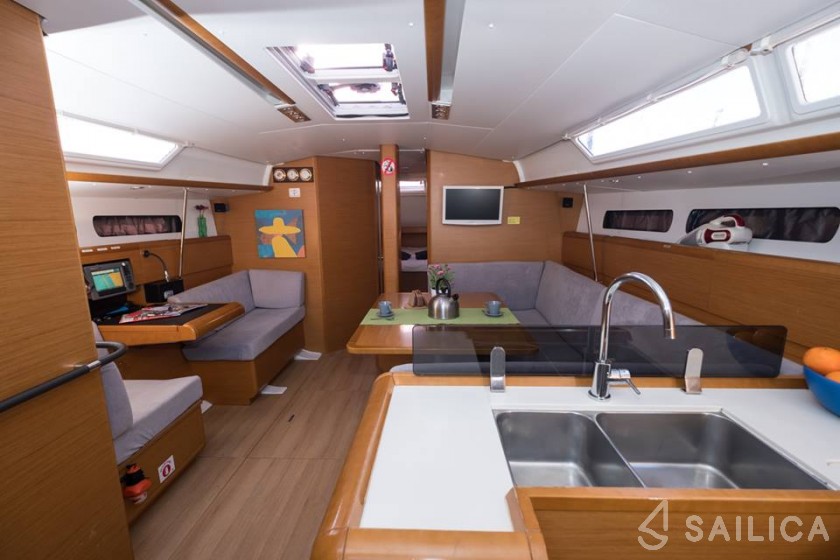 Sun Odyssey 439 - Yacht Charter Sailica