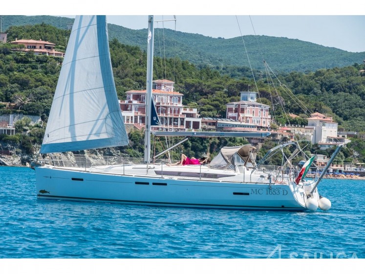 Sun Odyssey 439 - Yacht Charter Sailica