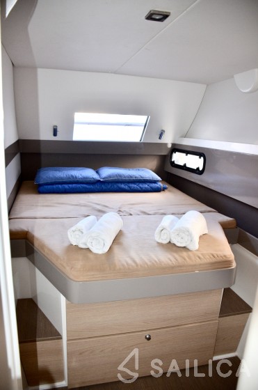Bali 4.1 - Yacht Charter Sailica