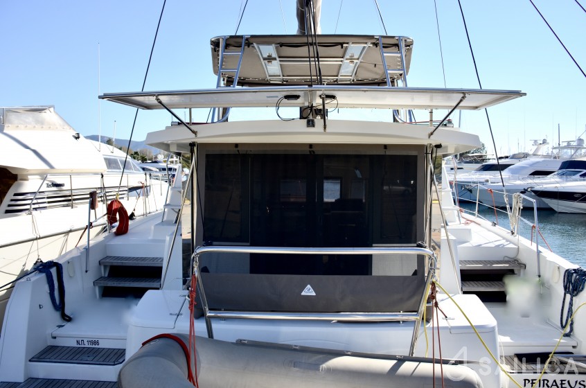 Bali 4.1 - Yacht Charter Sailica