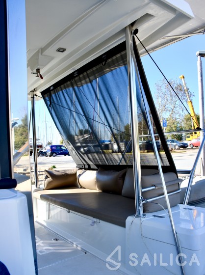 Bali 4.1 - Yacht Charter Sailica