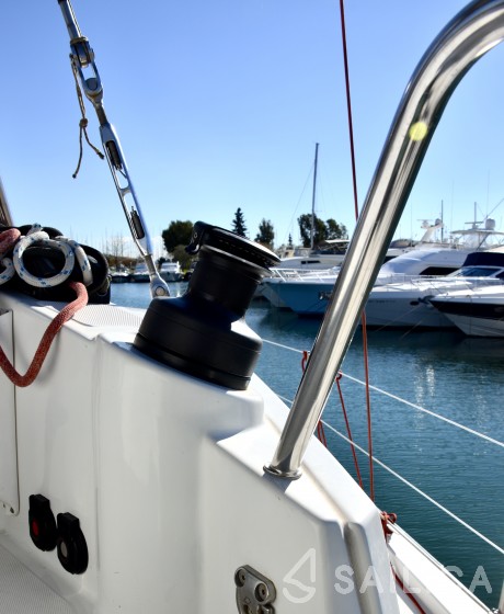 Bali 4.1 - Yacht Charter Sailica